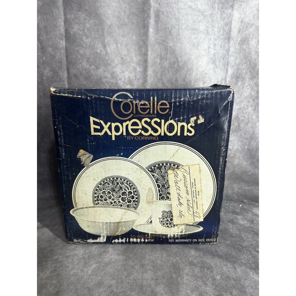 NEW Vintage Corelle Expressions By Corning Batik 20 piece set 2020-15 Flowers